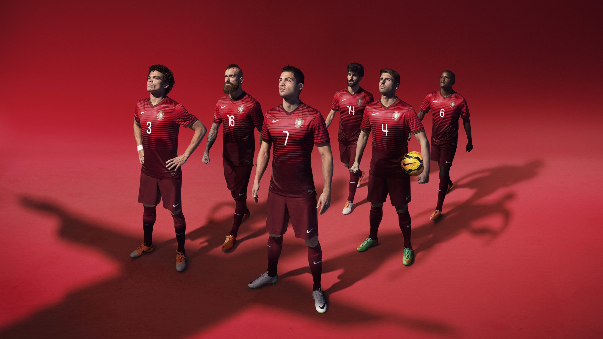 巴萨防守回暖，年轻后卫展现潜力，巴萨后防阵容