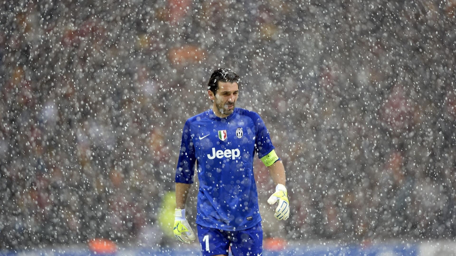 足球青少年比赛在多地展开